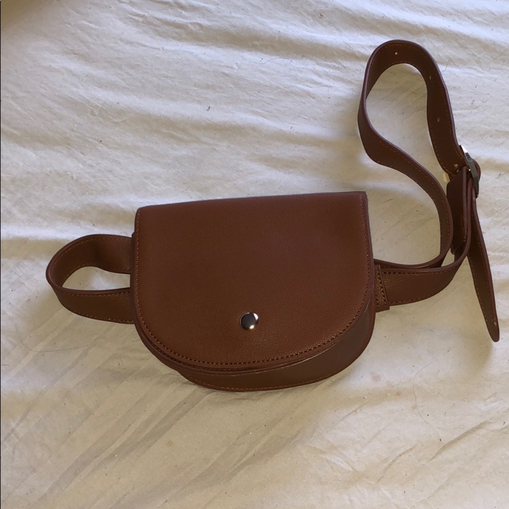 FOREVER 21 BELT BAG